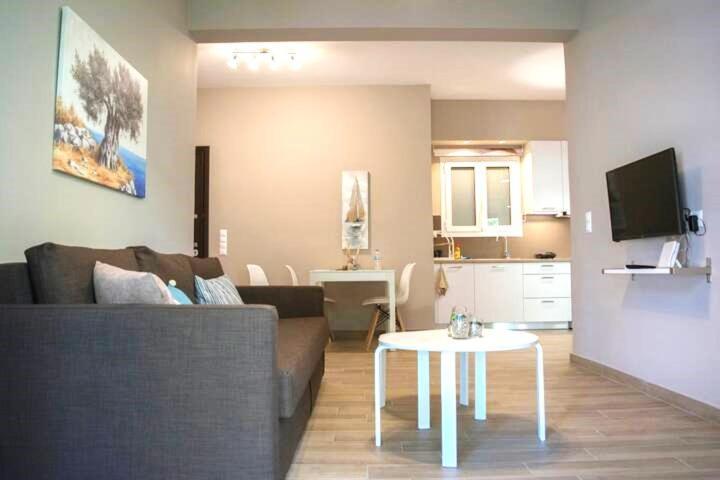 אתונה Chic And Minimal Apartment Close To Thissio Metro מראה חיצוני תמונה