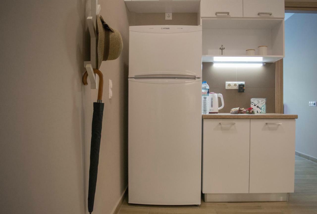אתונה Chic And Minimal Apartment Close To Thissio Metro מראה חיצוני תמונה